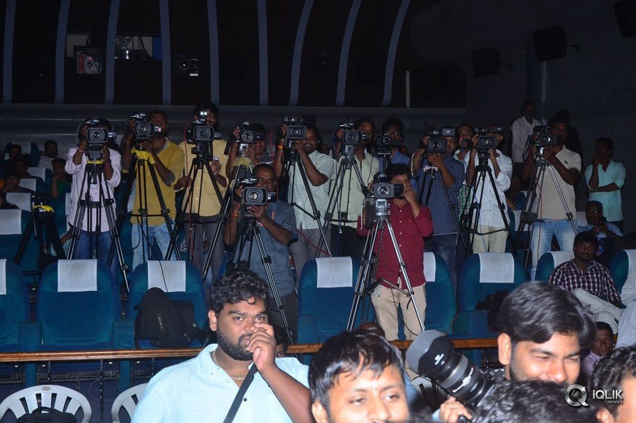 Goutham-Nanda-Movie-Teaser-Launch